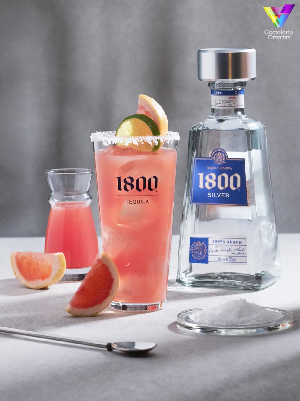 Cocktail Paloma con Tequila 1800 Silver imagen cóctel Paloma con botella Tequila 1800 Silver