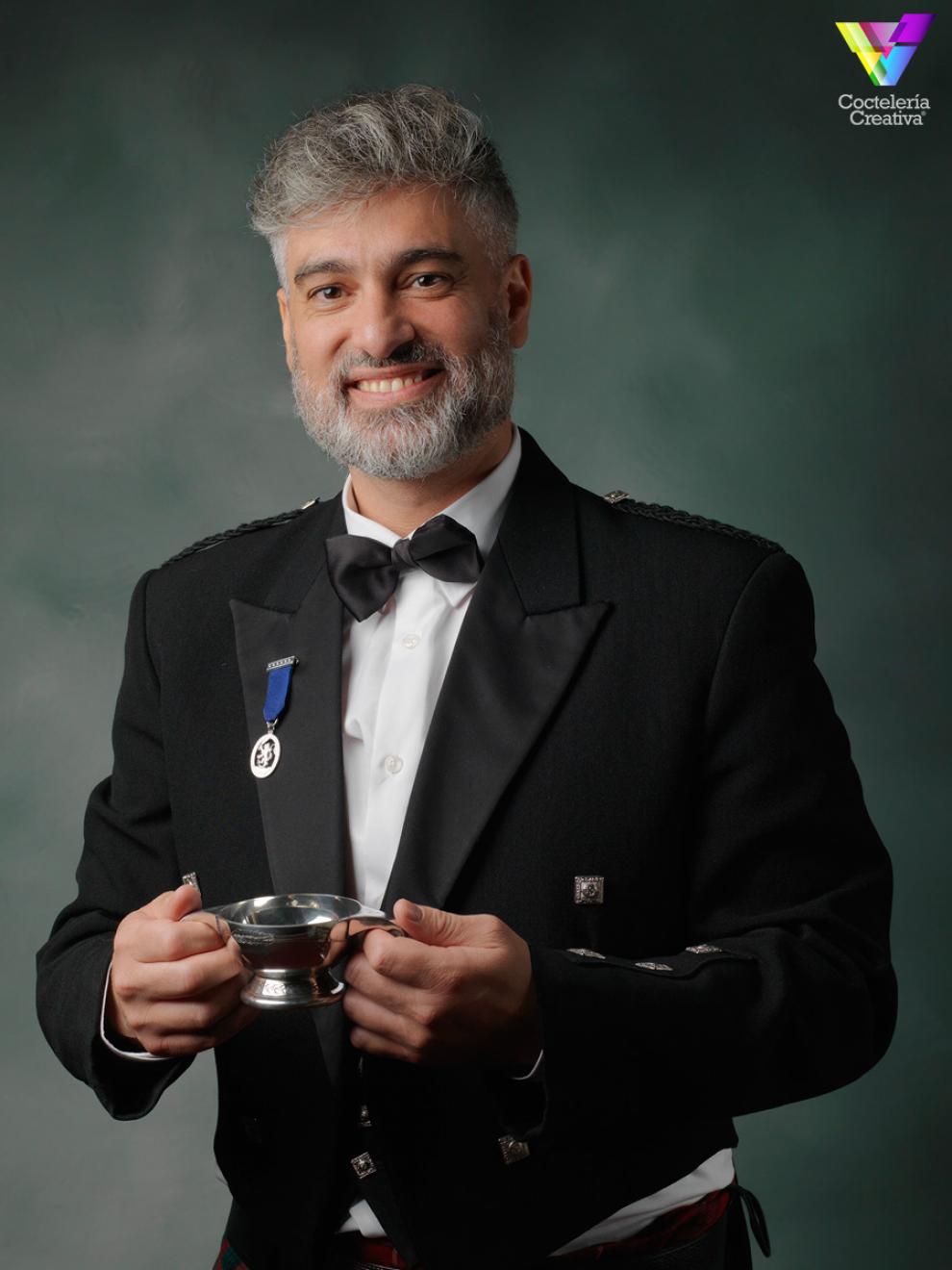 Diego Cabrera honrado con su ingreso a The keepers of the Quaich Diego Cabrera honrado con su ingreso a The keepers of the Quaich