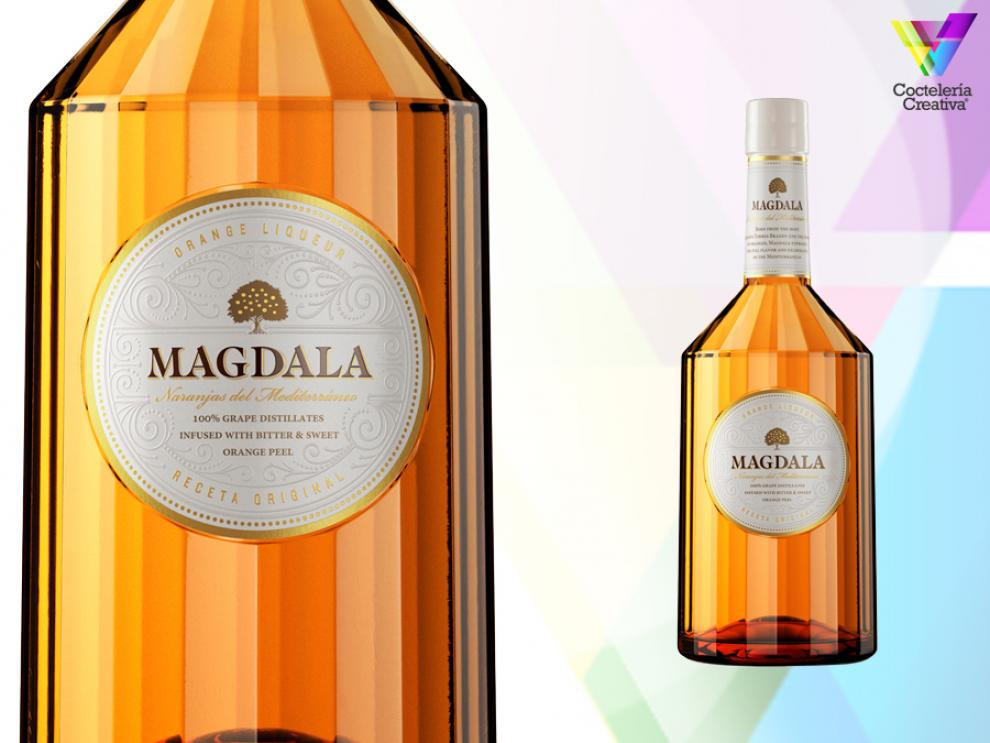 imagen de la botella del licor de naranjas amargas magdala de la familia torres