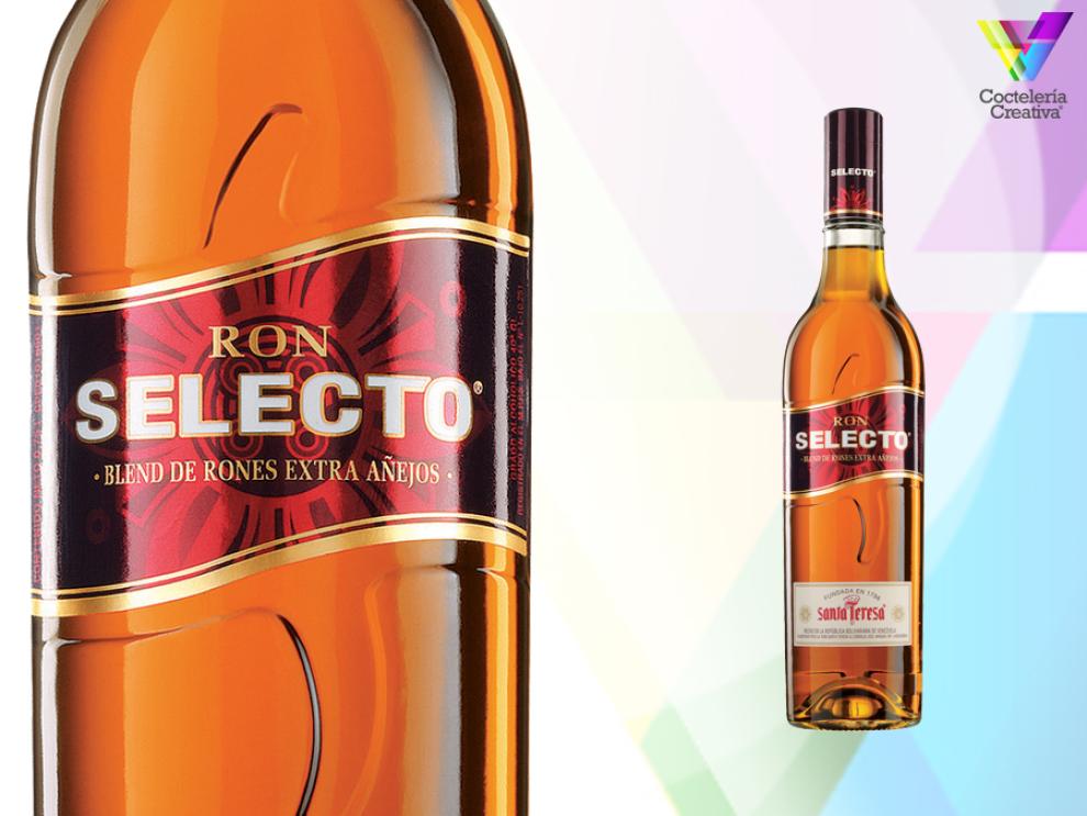 imagen de la botella de ron santa teresa selecto